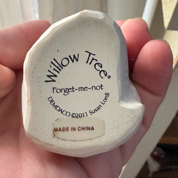 Willow Tree “ Forget Me Not” - Picture 7 of 7